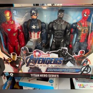 Marvel Avengers Endgame Action Figures Set - Red, Blue, Black